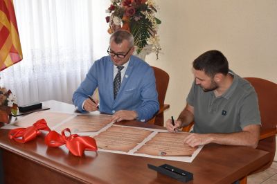 uroczyste podpisanie umowy o przyjaźni